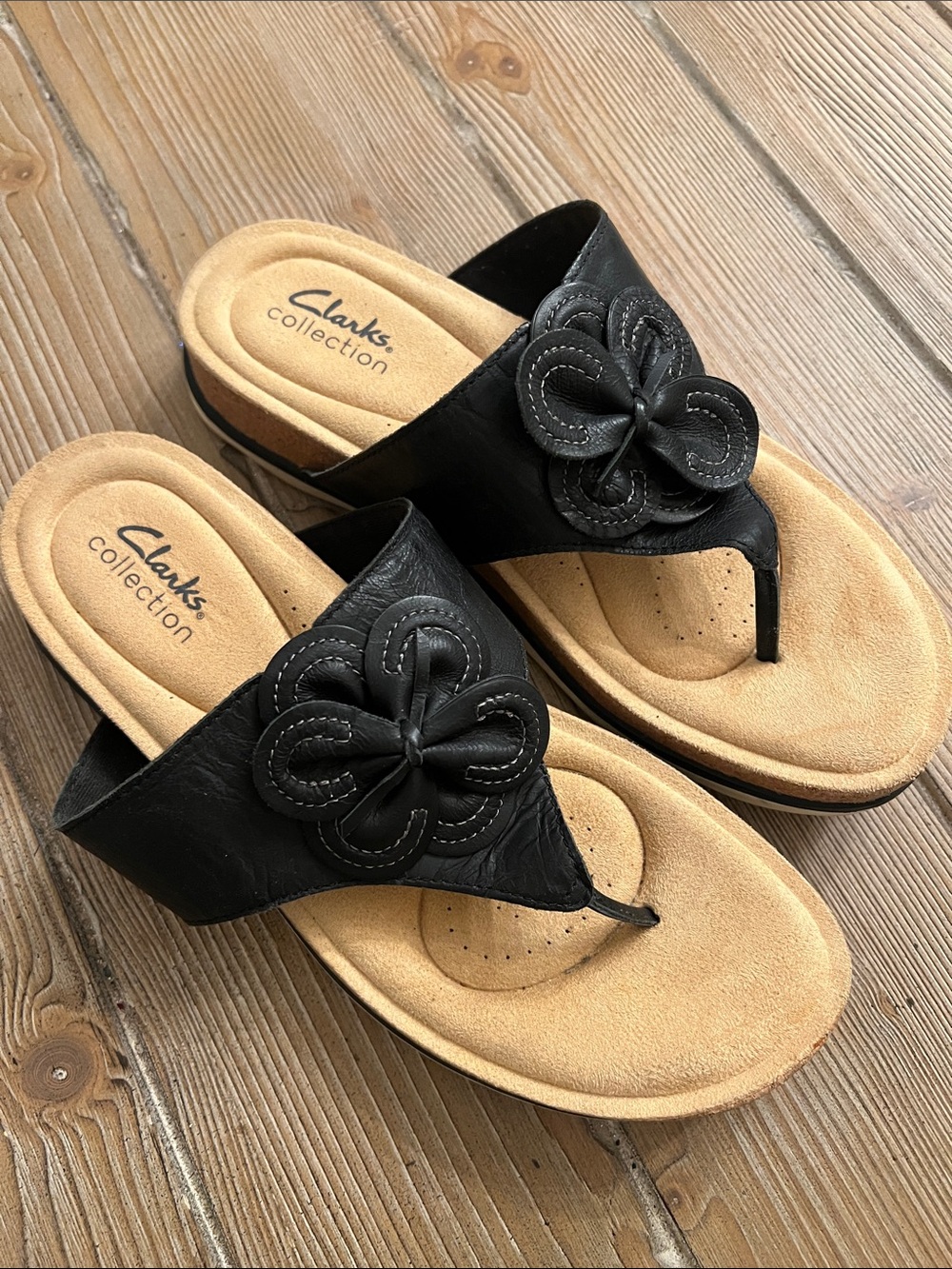 Clarks Black Floral Leather Thong Sandals